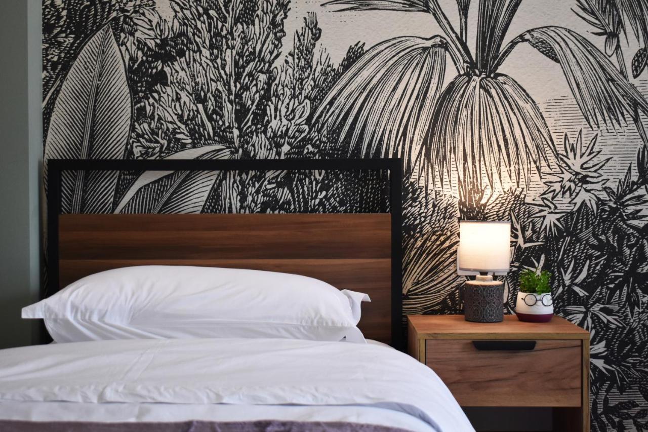 Vibrant Apartment Tirana Bagian luar foto