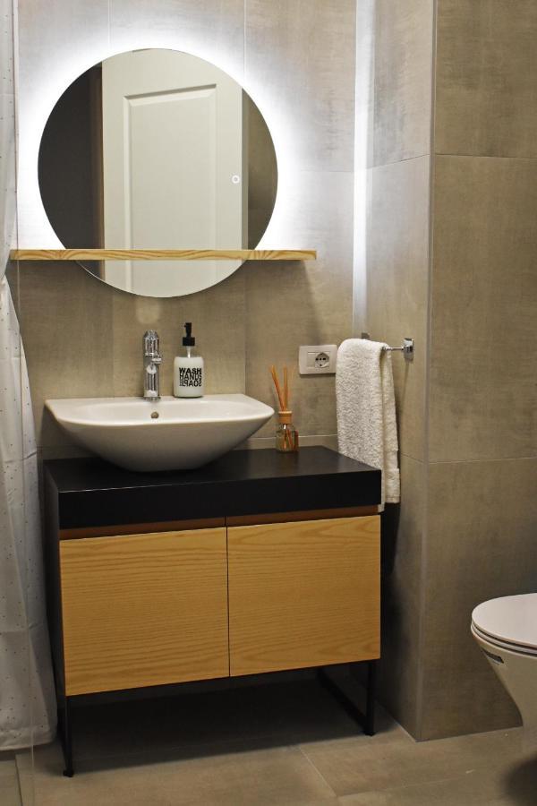 Vibrant Apartment Tirana Bagian luar foto