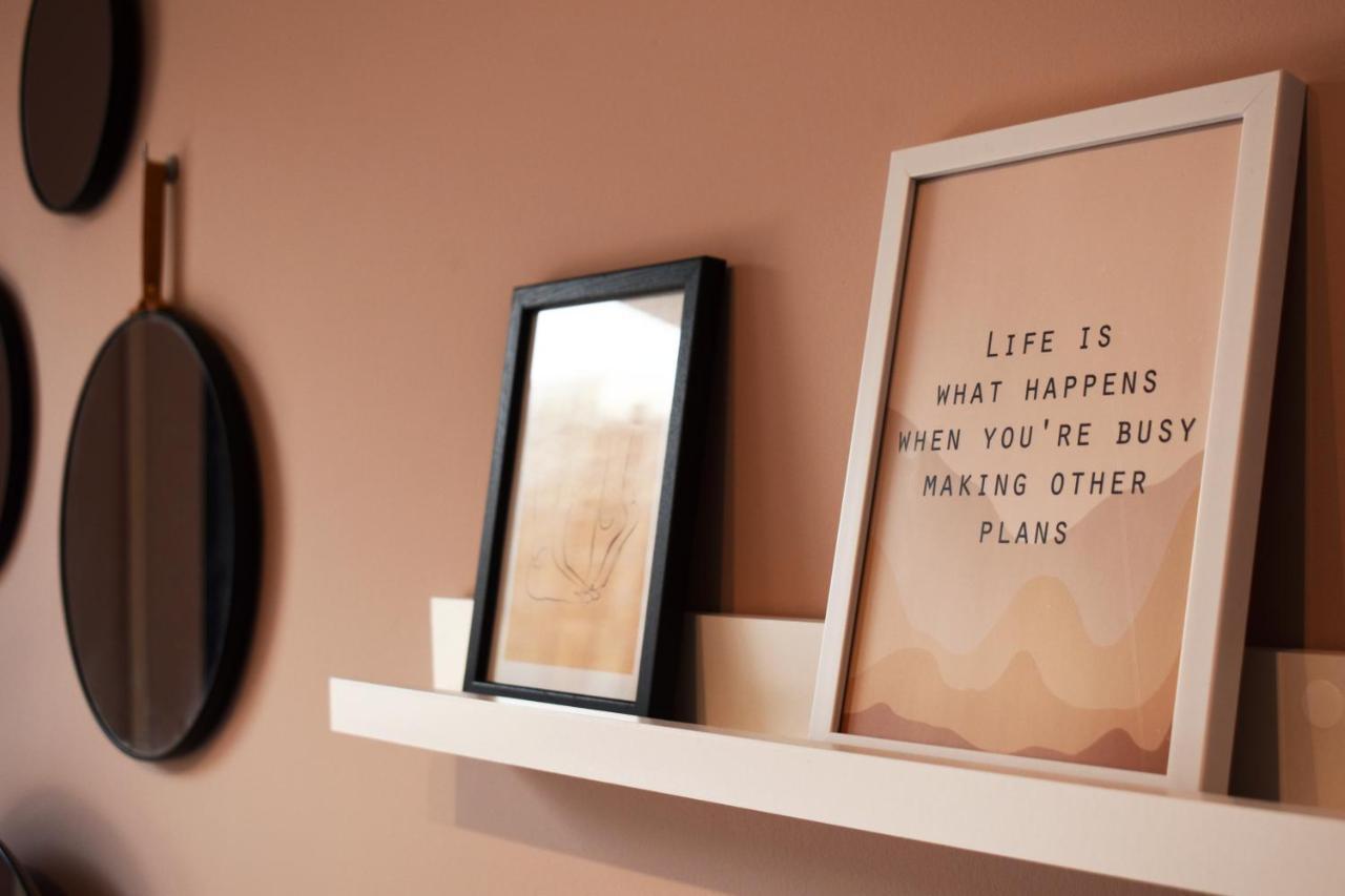 Vibrant Apartment Tirana Bagian luar foto